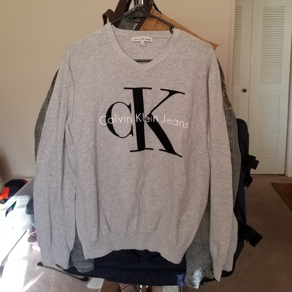 Calcin Klein Spellout graphic Sweater